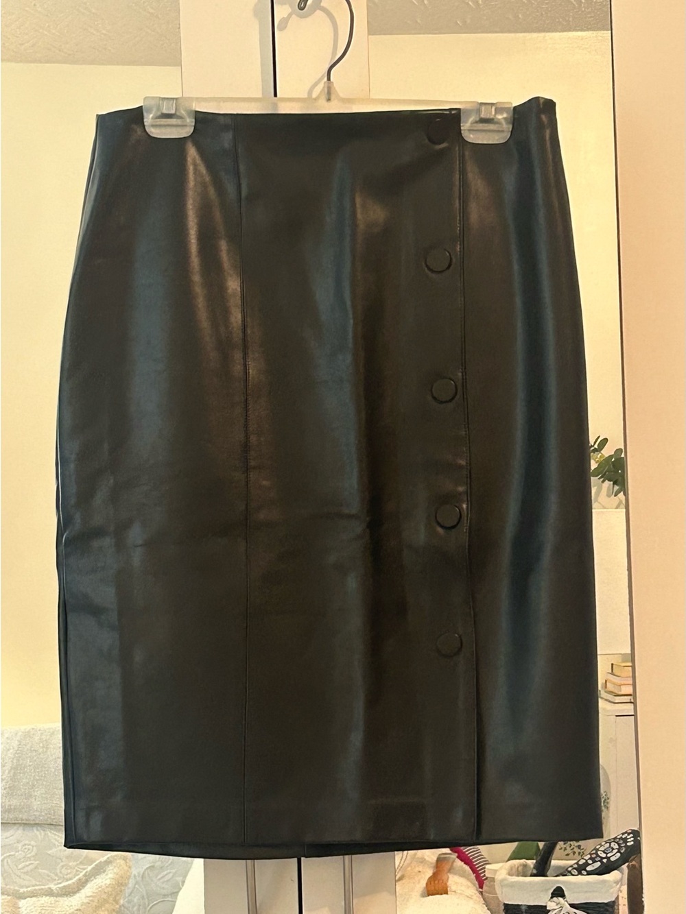 Joseph Ribkoff Black Faux Leather Pencil Skirt – Size 12 (CAN/US)